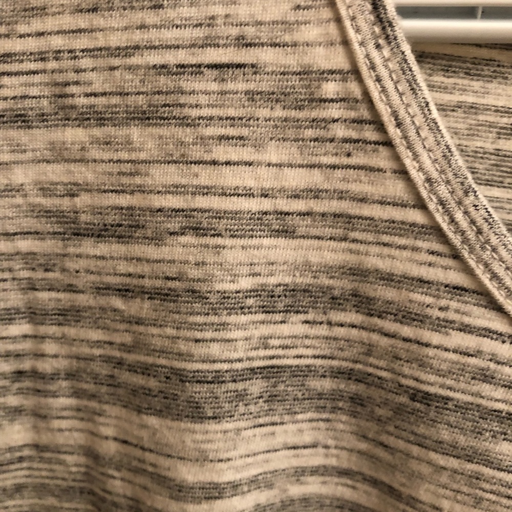 Lularoe Classic Tee - Picture 3 of 3